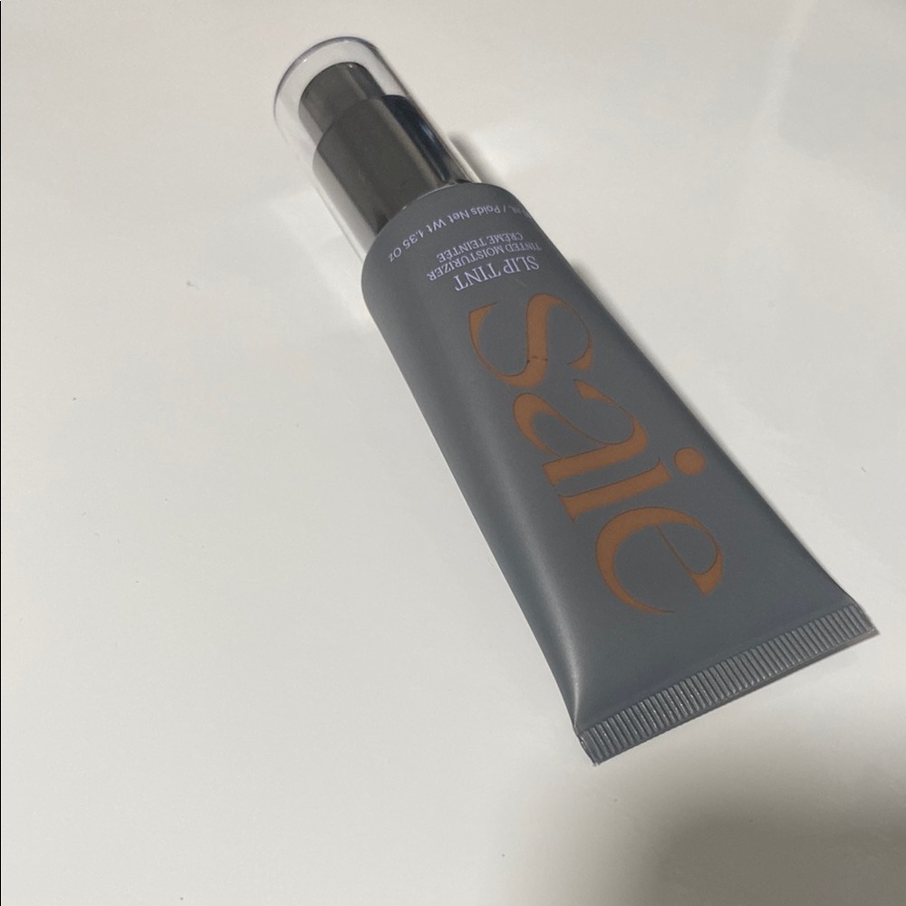 Saie Slip Tint Tinted Moisturizer - Shade 9